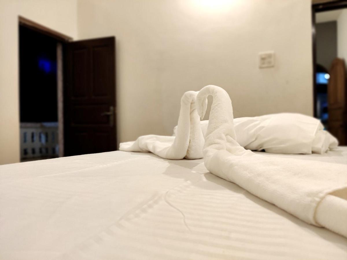 Hotel Calangute Turista Extérieur photo