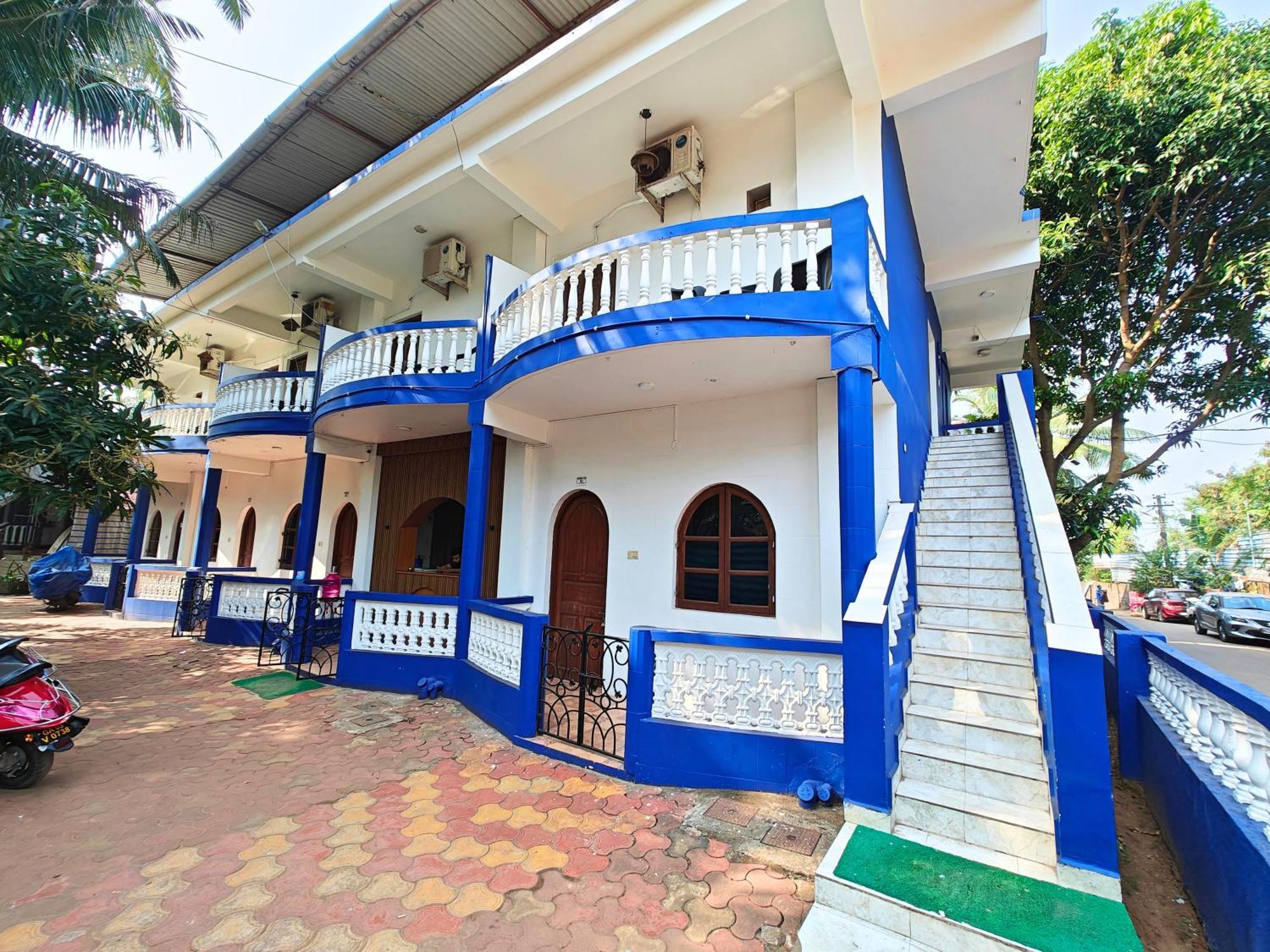 Hotel Calangute Turista Extérieur photo