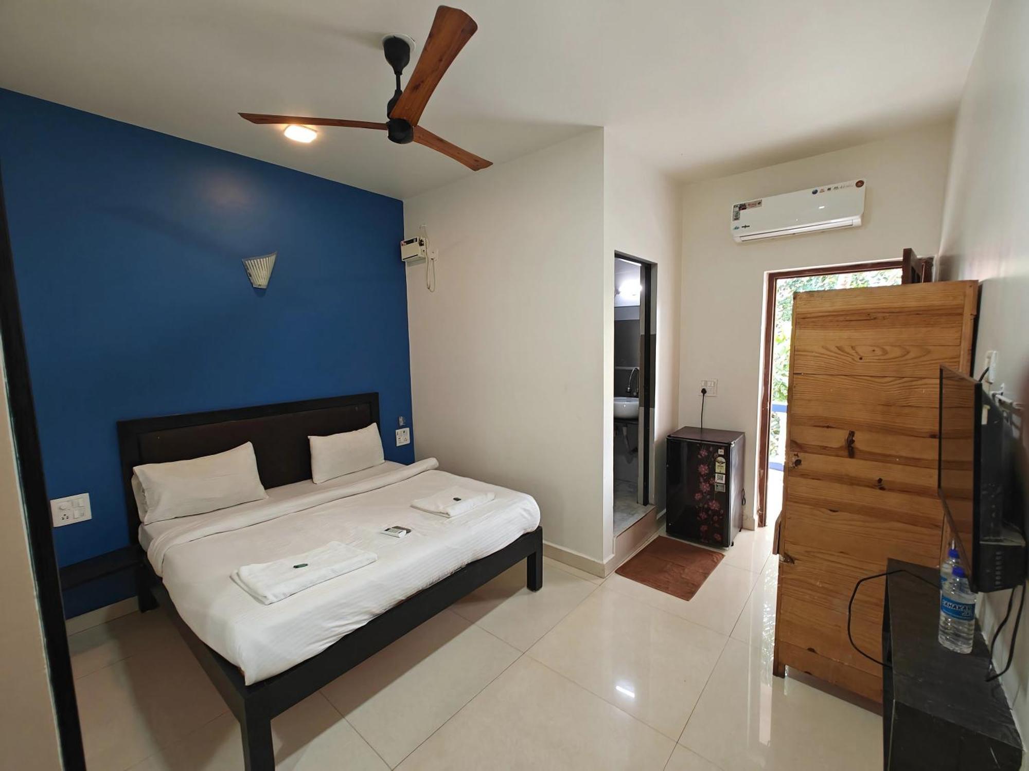 Hotel Calangute Turista Extérieur photo