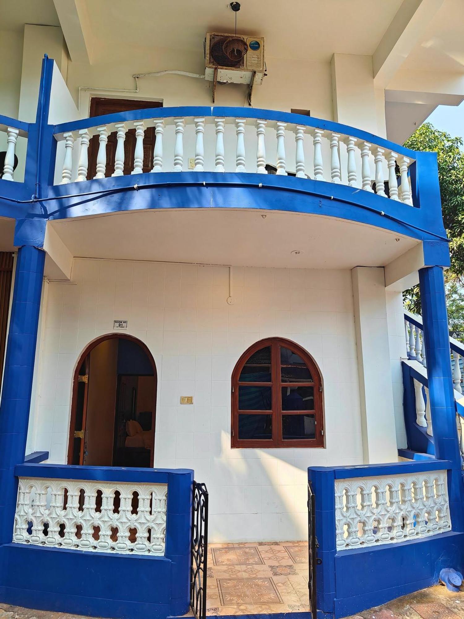 Hotel Calangute Turista Extérieur photo